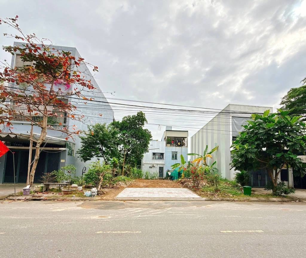 Bán đất đường 10,5m Đô Đốc Lân – Hòa Xuân, vị trí đẹp đối diện trường học, giá 6,25 tỷ